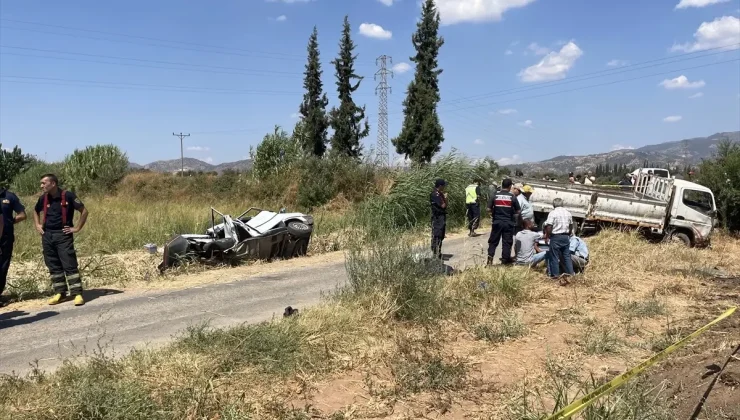 Aydın’da otomobil-kamyonet çarpışması: 1 ölü, 6 yaralı