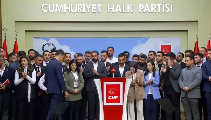 CHP Pm Üyesi Cem Aydın: ‘Chp’nin Altı Oklu Bayrağını En Yüksekte Dalgalandırmak İçin Chp Gençlik Kolları Genel Başkanlığına Adayım’